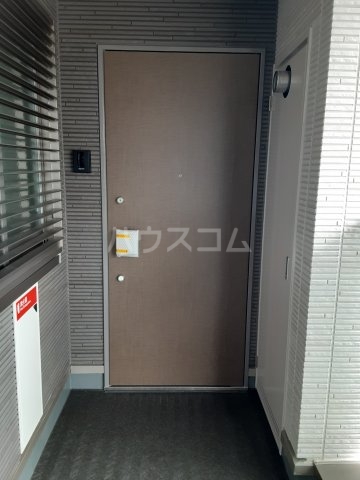 13/30 玄関