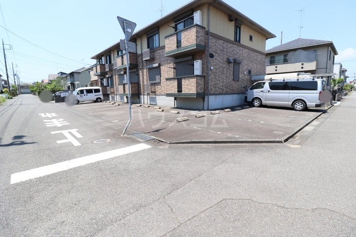23/30 駐車場