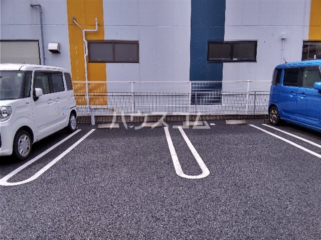 26/30 駐車場