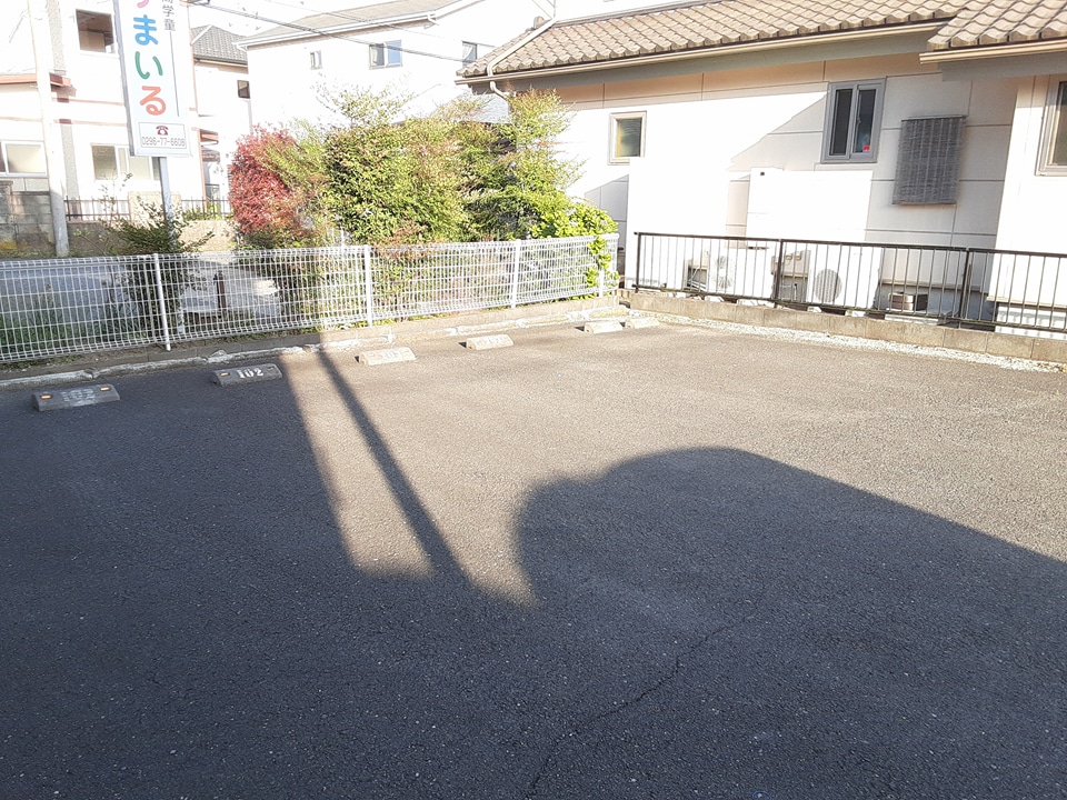 2/7 駐車場