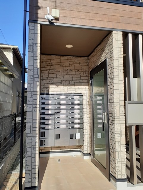 28/30 エントランス