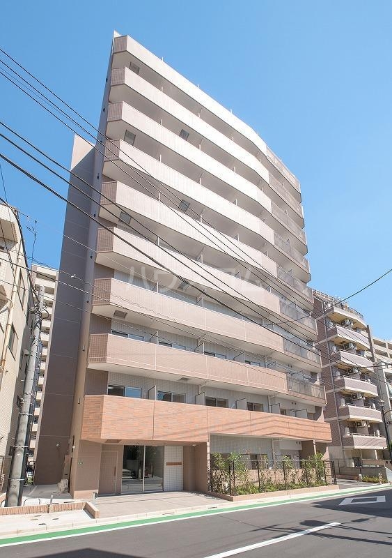 16/17 エントランス