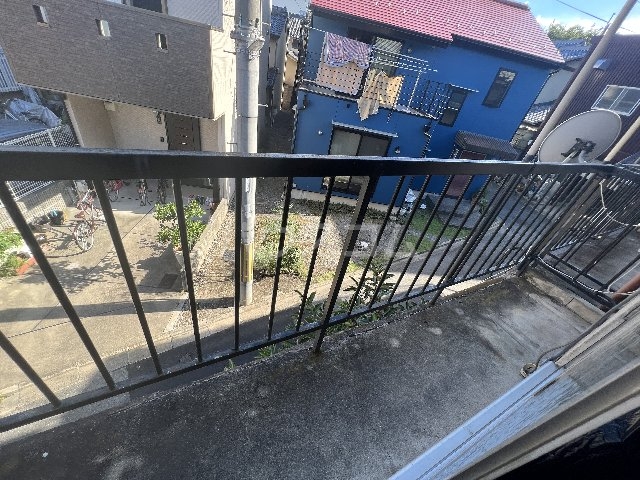 23/30 バルコニー