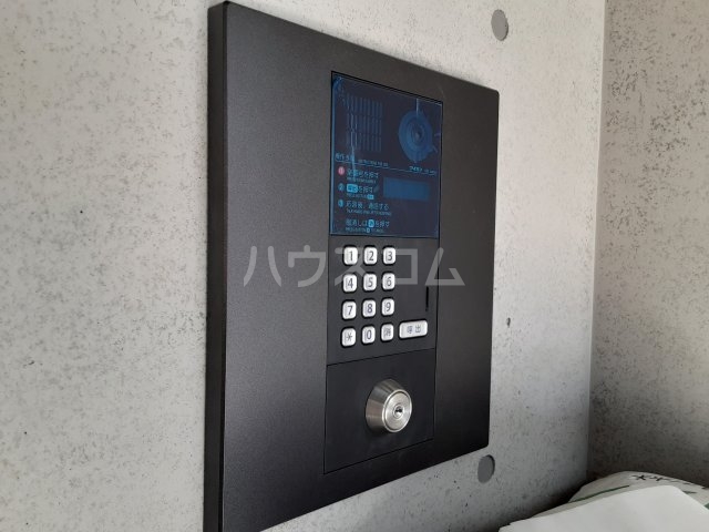 16/22 エントランス