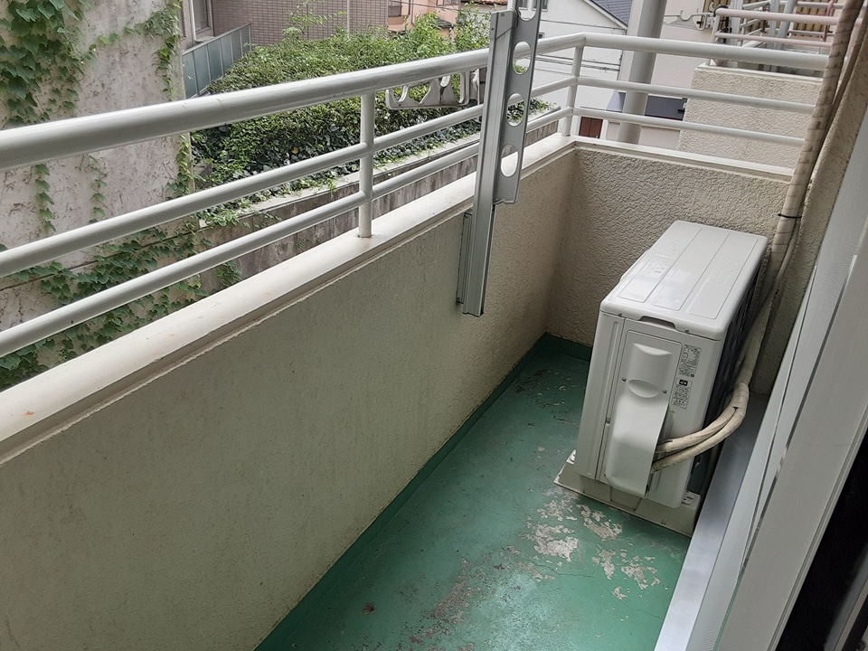 21/27 バルコニー