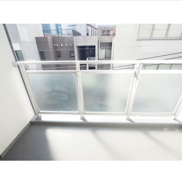 13/22 バルコニー