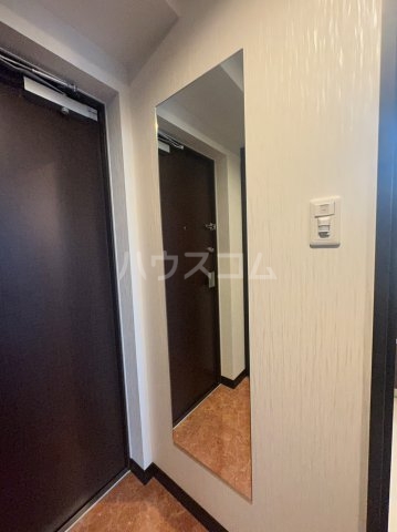 13/30 玄関
