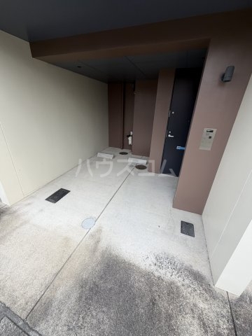 2/2 駐車場