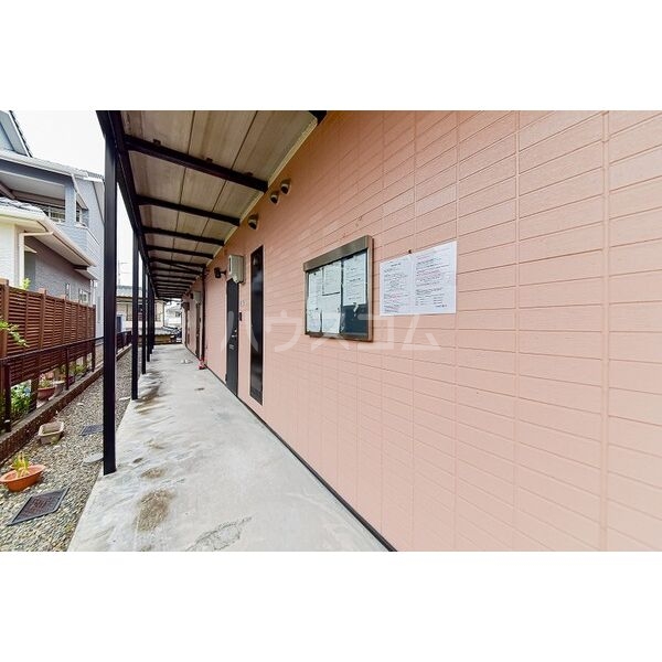 18/29 エントランス