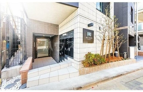 16/21 エントランス