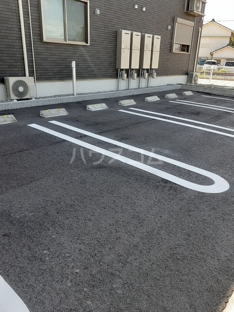 26/30 駐車場