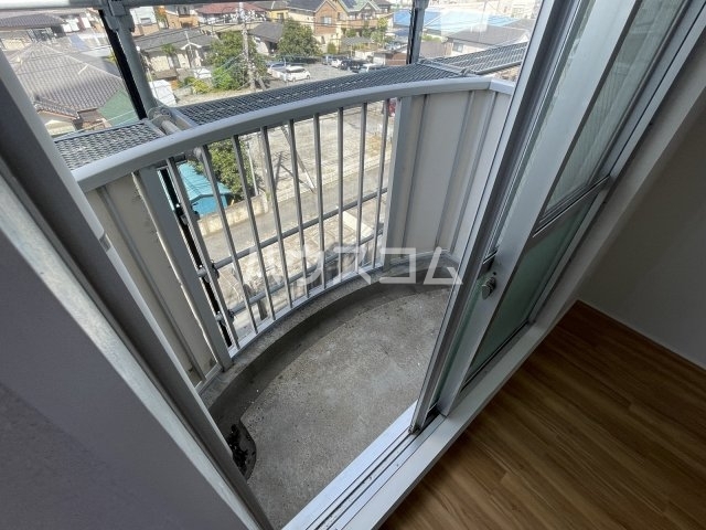 13/16 バルコニー