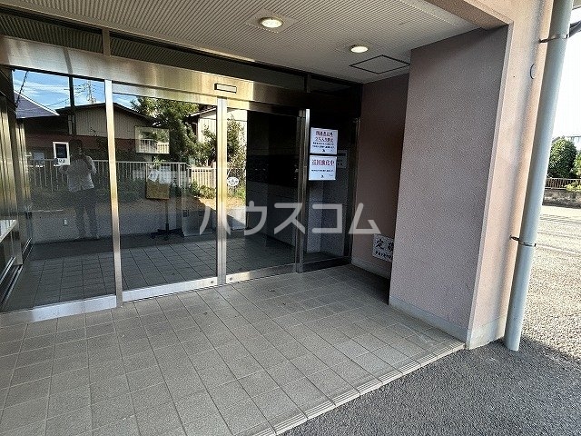 26/30 エントランス