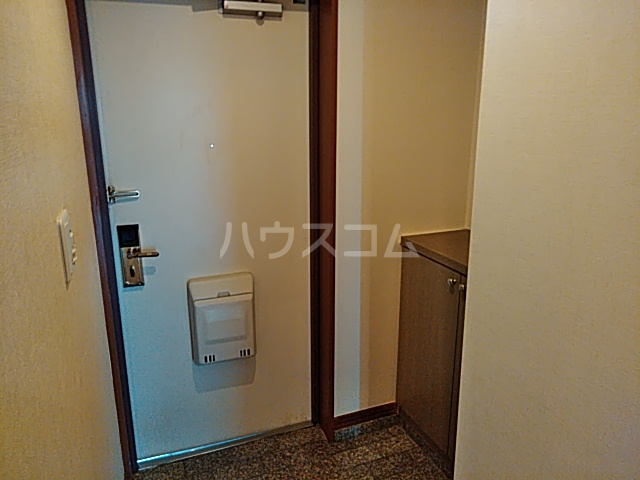 13/30 玄関
