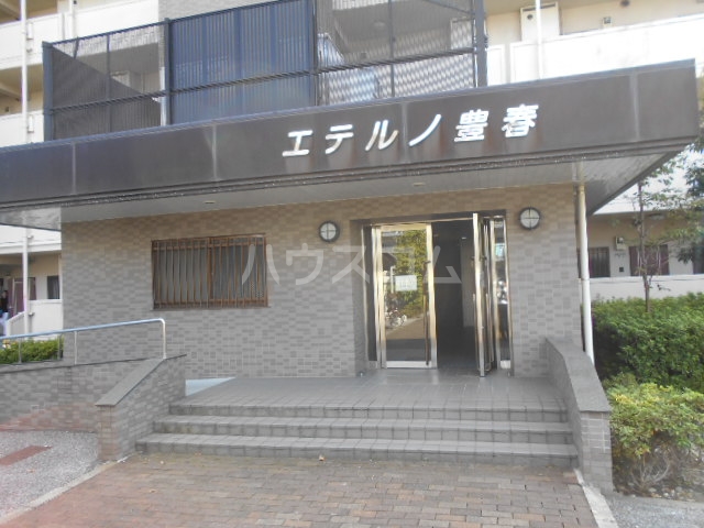 21/30 エントランス