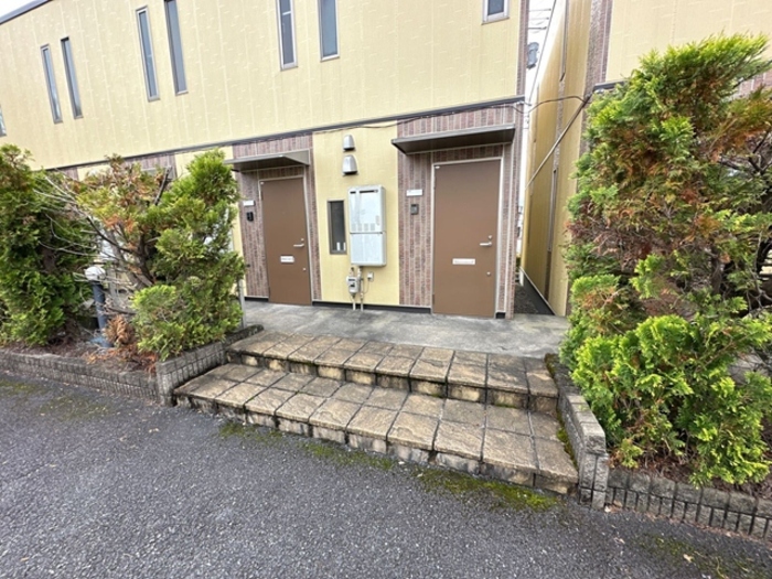 18/26 エントランス