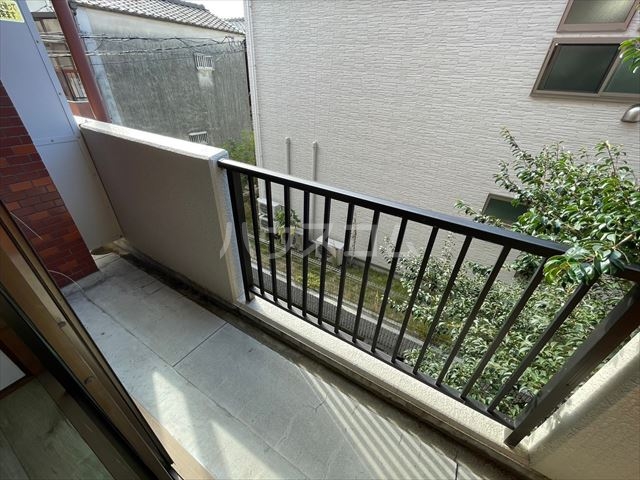 21/30 バルコニー