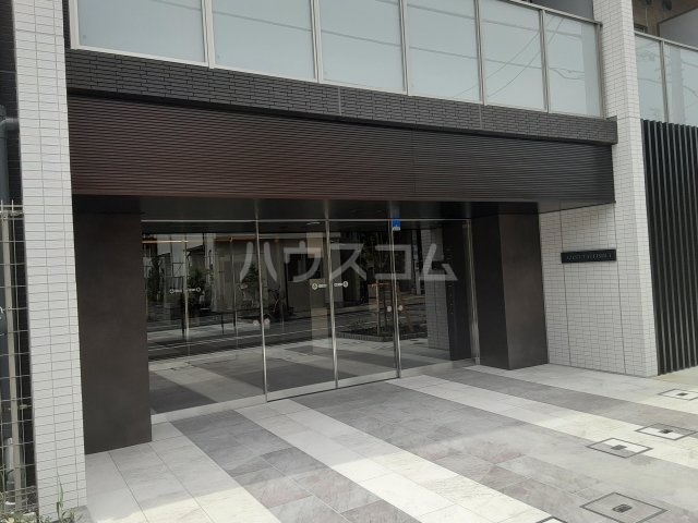 2/3 エントランス