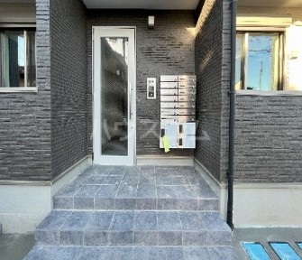 17/20 エントランス