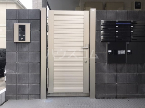 15/24 エントランス