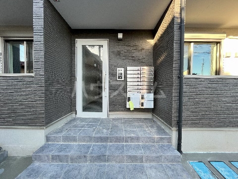 17/20 エントランス