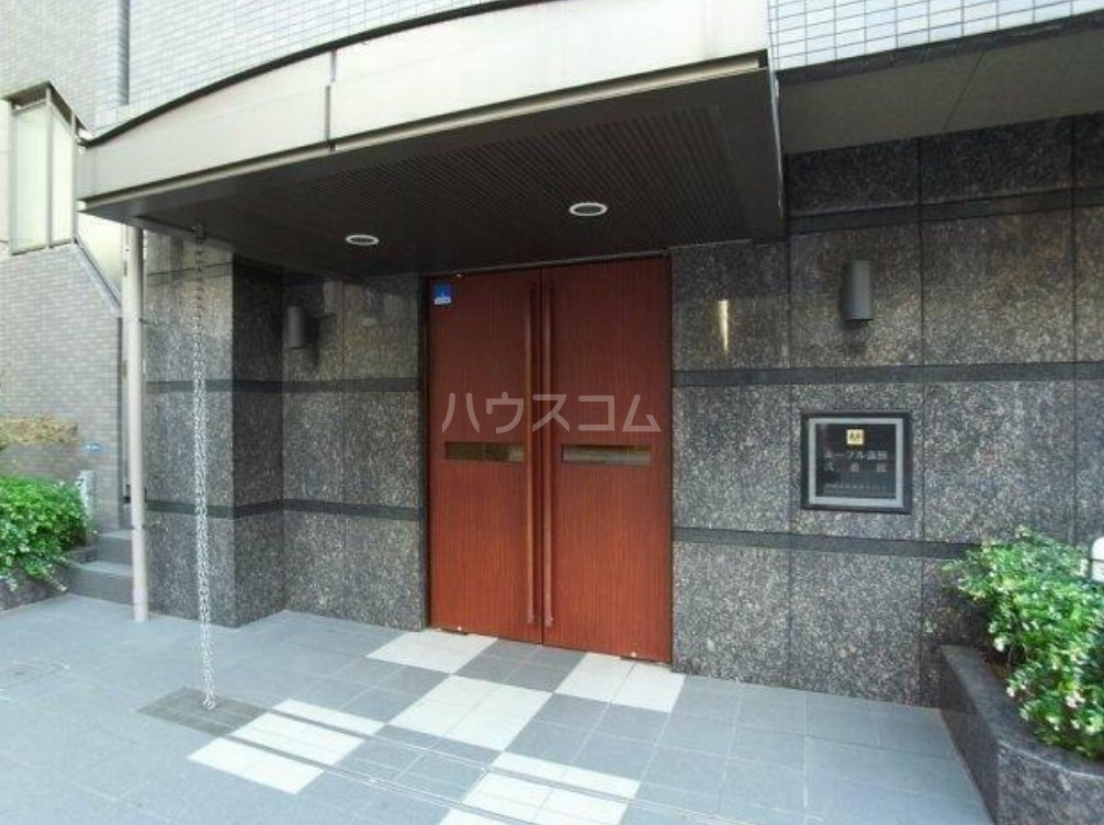 13/22 エントランス