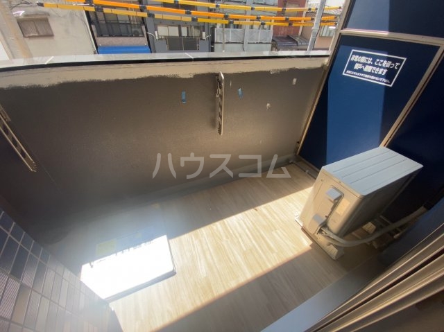 19/30 バルコニー