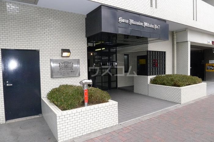 14/20 エントランス