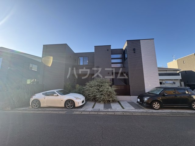 25/30 駐車場