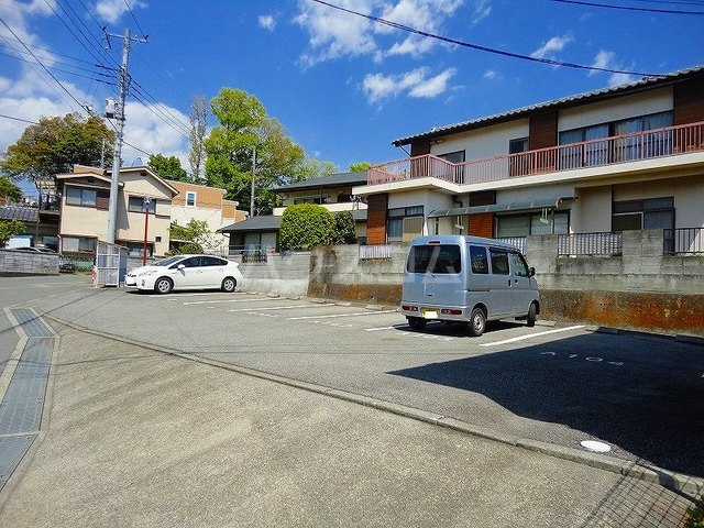14/20 駐車場