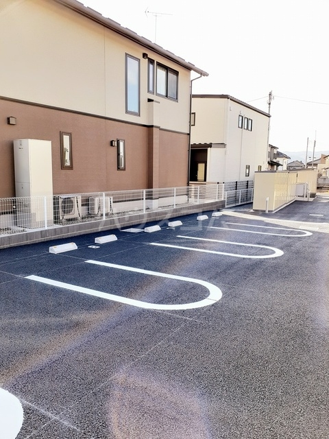 15/27 駐車場