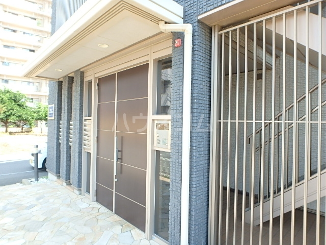 29/30 エントランス