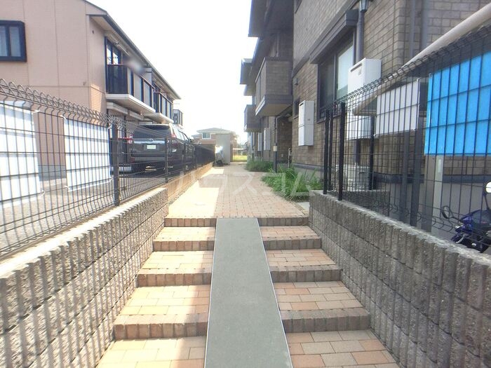 15/17 エントランス