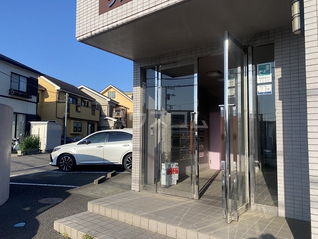 20/22 エントランス