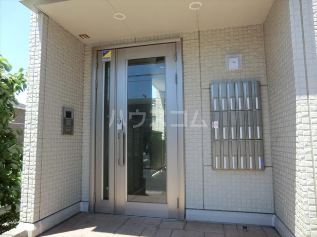 14/25 エントランス