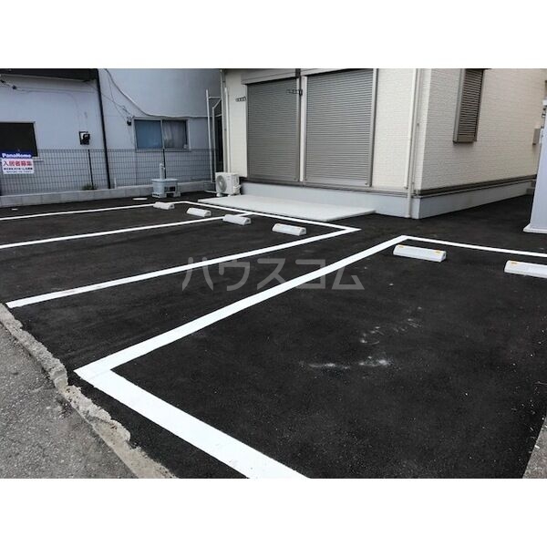 14/20 駐車場