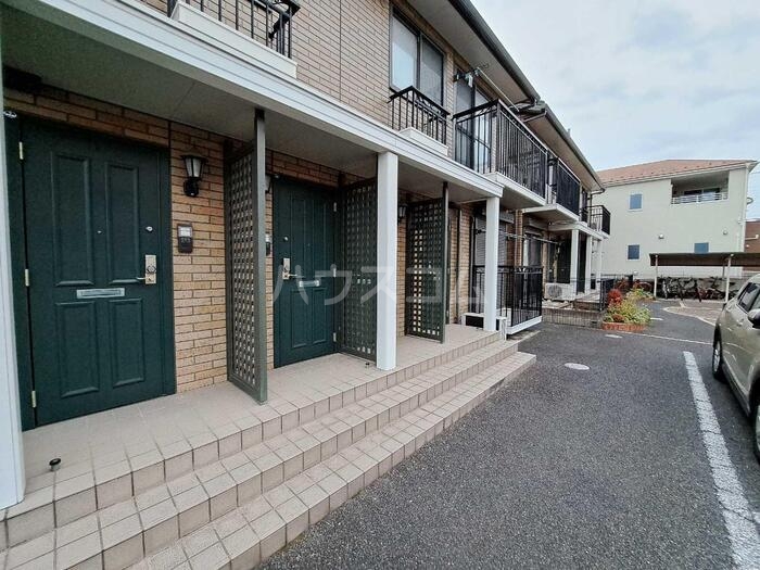 19/25 エントランス