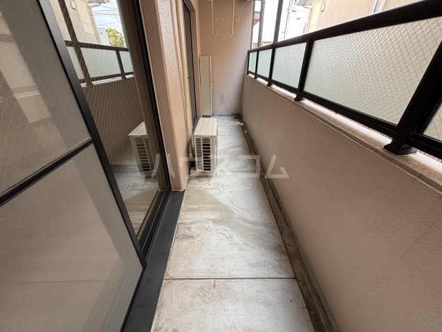 20/30 バルコニー