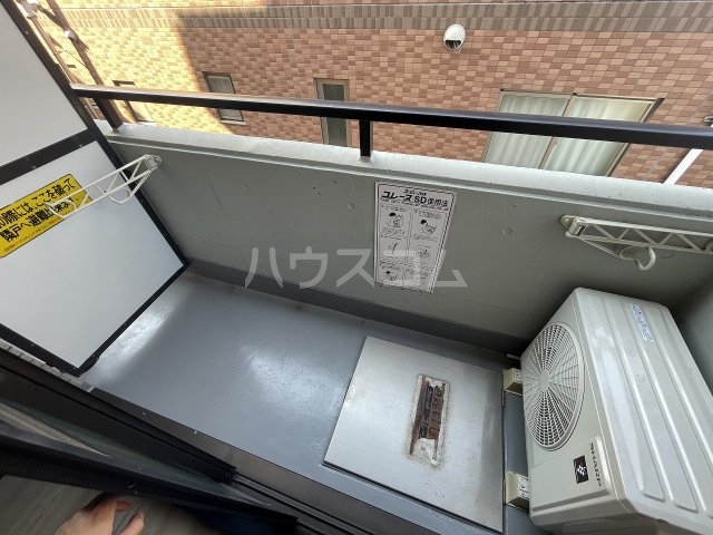13/23 バルコニー