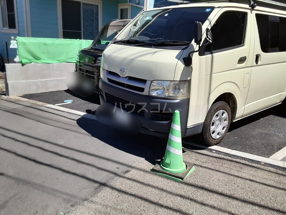 2/4 駐車場