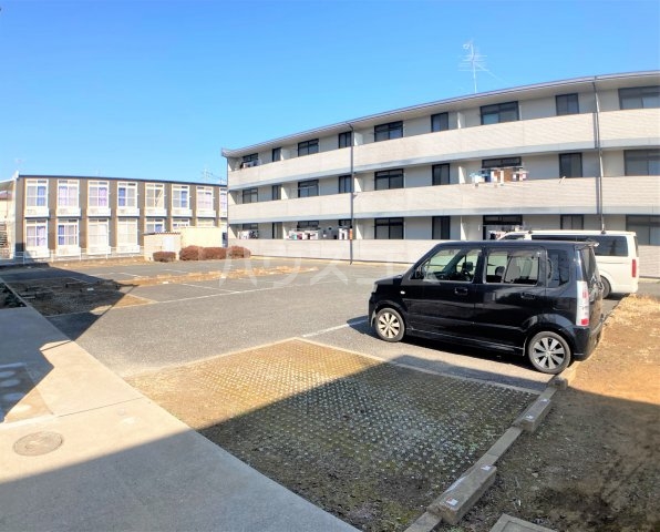 17/26 駐車場