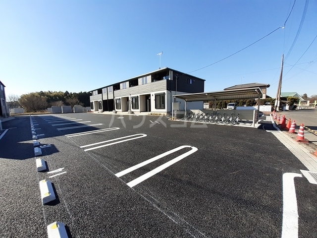 14/20 駐車場