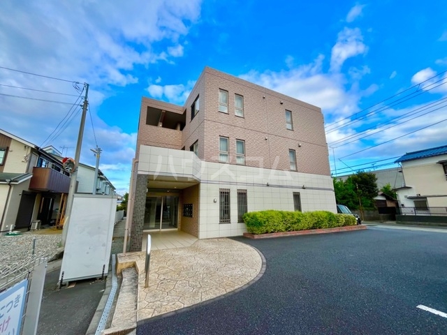 24/29 エントランス