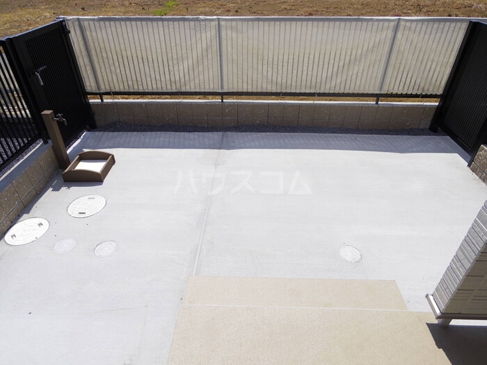 20/30 バルコニー