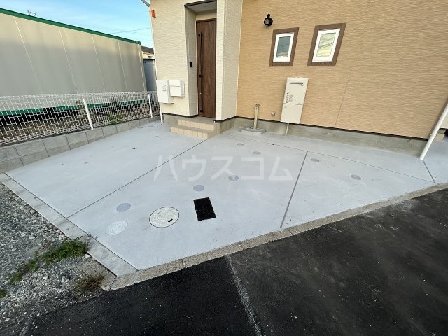 28/30 駐車場