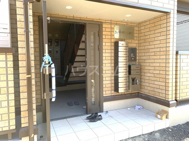 19/24 エントランス