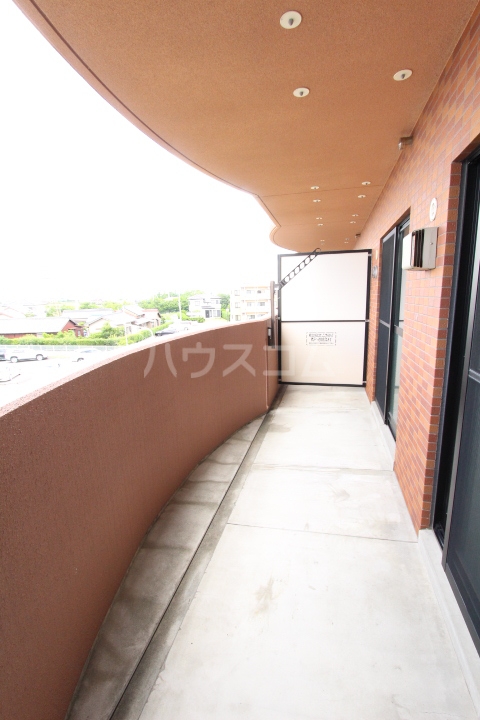 17/30 バルコニー