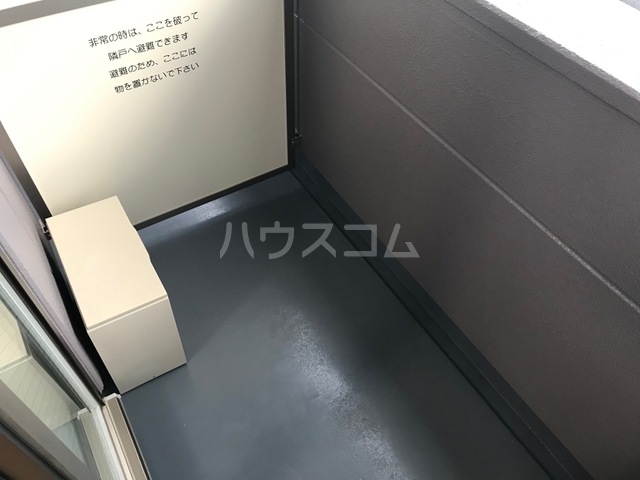 14/27 バルコニー