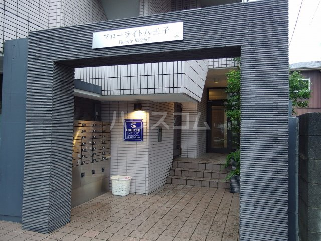 2/5 エントランス