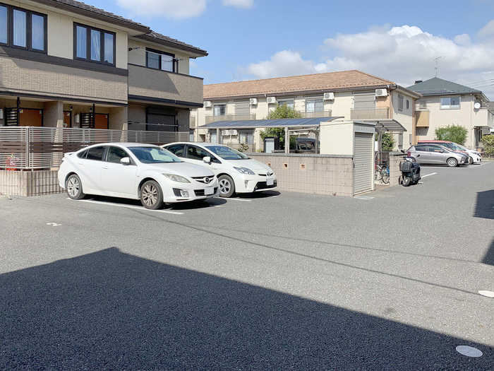 18/24 駐車場
